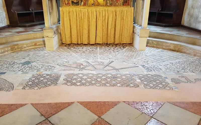 Cappella laterale San Zaccaria: i mosaici