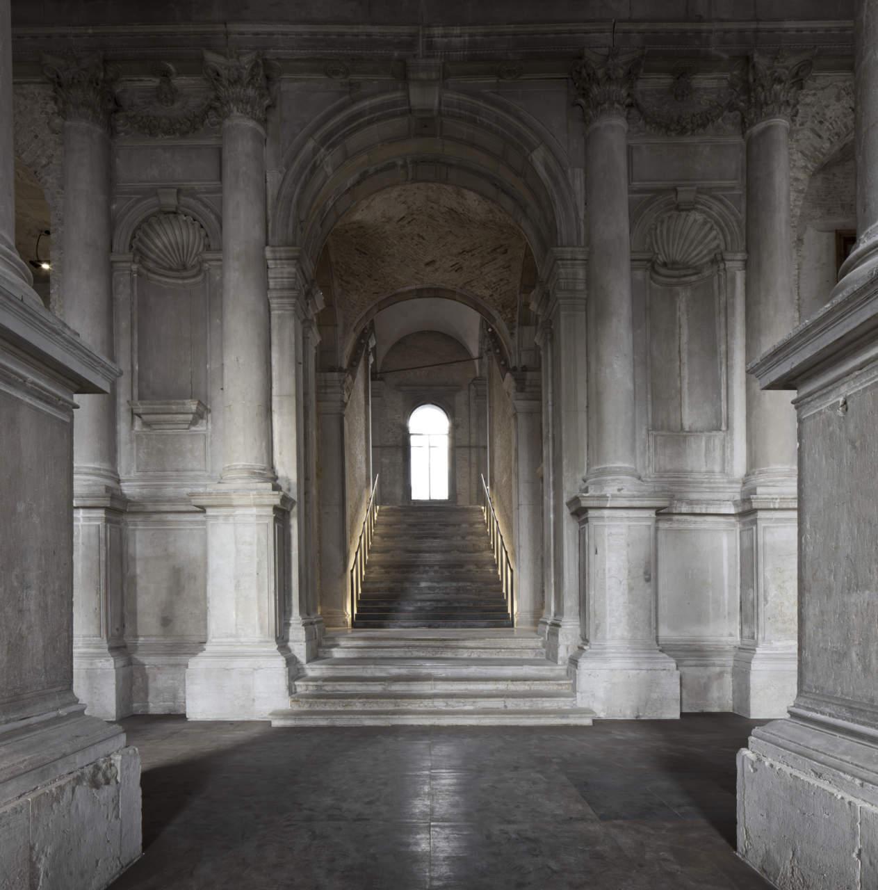 Scuola Grande della Misericordia, lo scalone