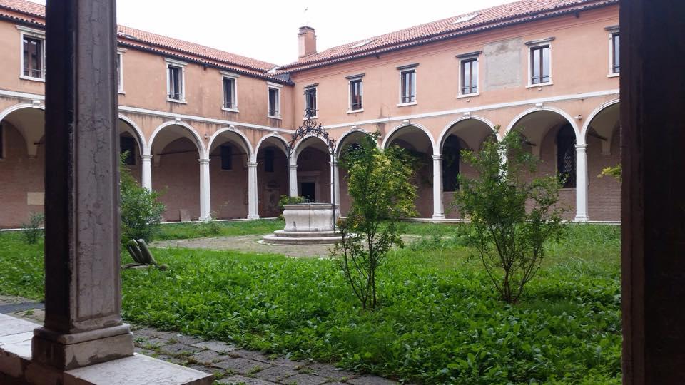 Chiostro dei Carmini