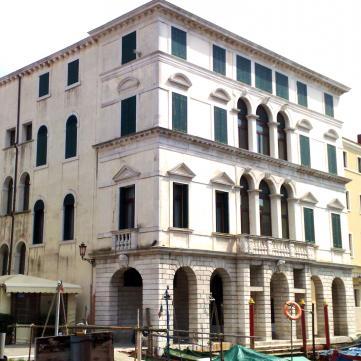 palazzo grassi a chioggia