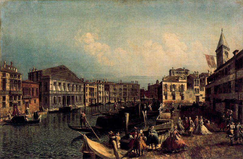 il canal grande nella zona di palazzo grassi