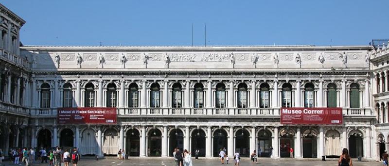 Ala napoleonica di fronte alla basilica di San Marco Foto dell'ala napoleonica di fronte alla Basilica di San Marco