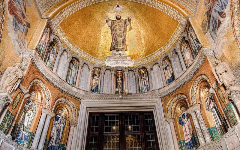 Mosaico che rappresenta San Marco a soffitto della Basilica di San Marco