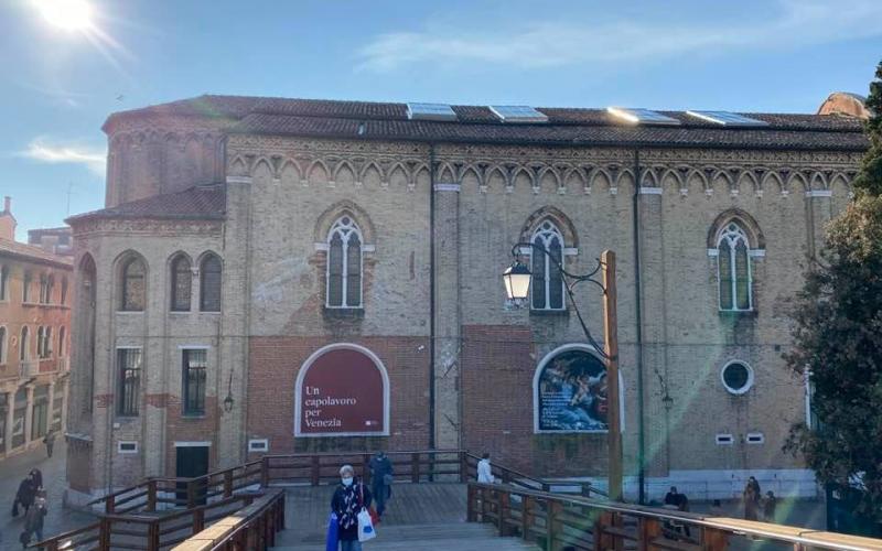 Chiesa della Carità, vista dal ponte dell'accademia 