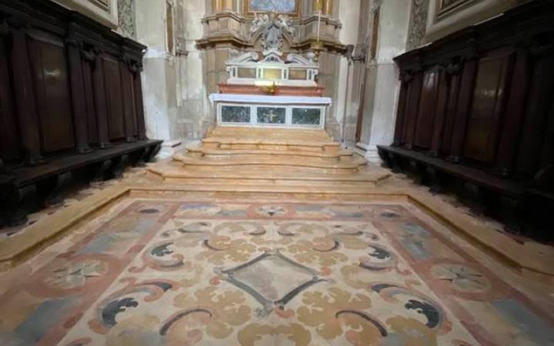 Chiesa di San Pantalon, cappella laterale, i pavimenti 