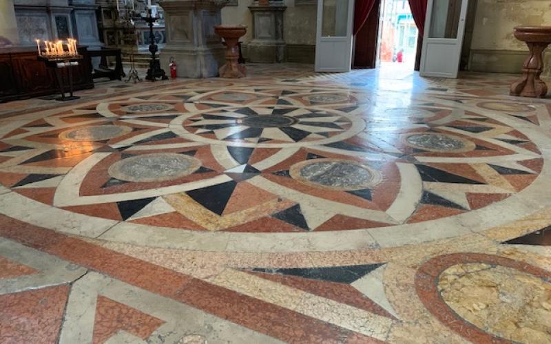 Chiesa San Salvador, i pavimenti