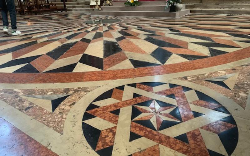 Chiesa San Salvador, i pavimenti