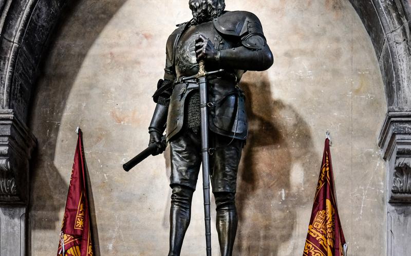 Basilica di San Giovanni e Paolo, statua di Sebastiano Venier