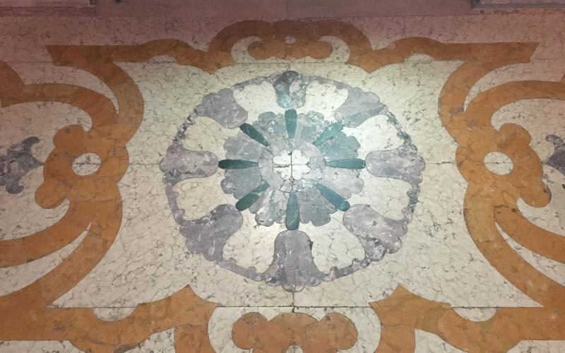 Pavimenti dello scalone di Palazzo Grassi, il mezzanino