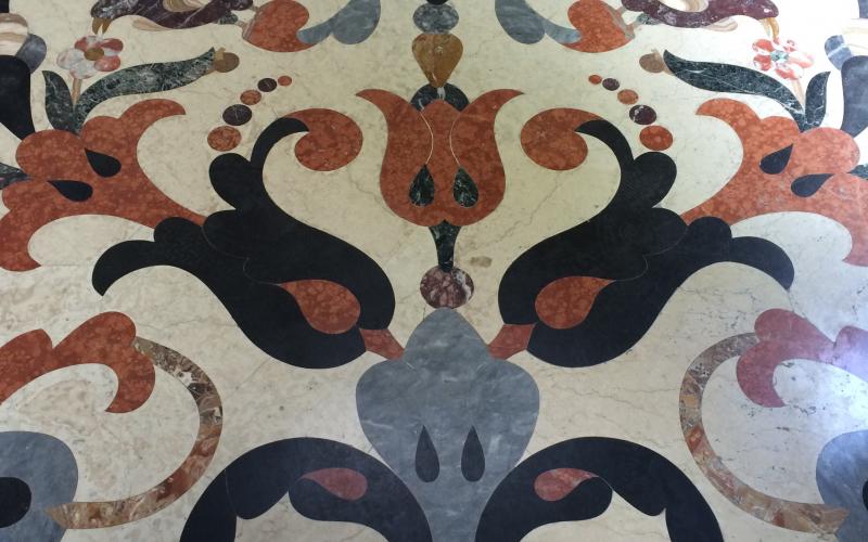 Pavimento del pianerottolo della scala del convento