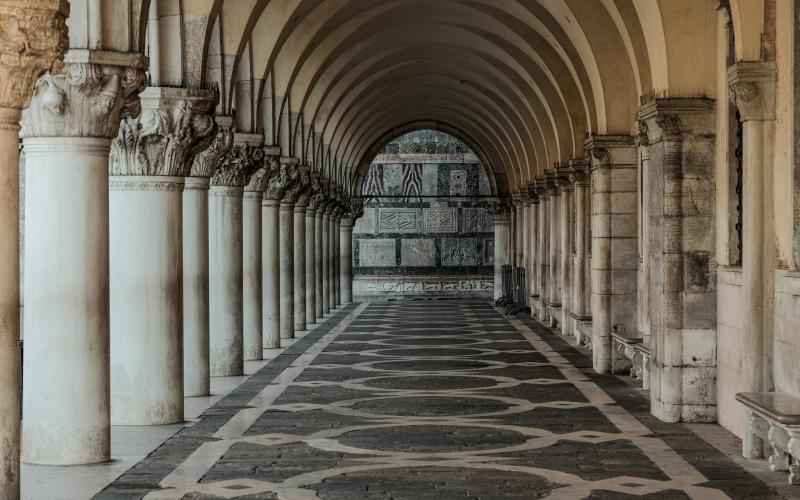 Il portico di Palazzo Ducale
