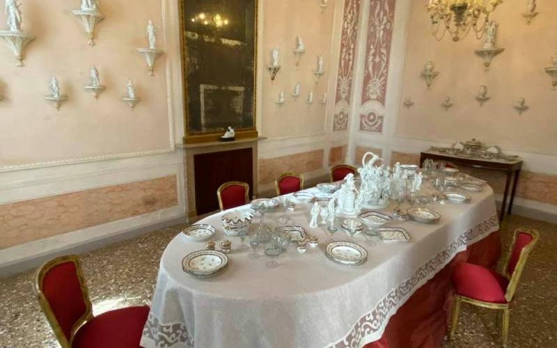 Palazzo Querini Stampalia, la sala da pranzo con il tavolo preparato