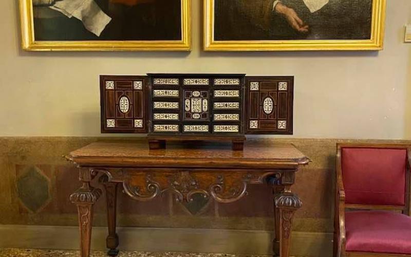 Palazzo Querini Stampalia, la stanza della musica: il secretaire