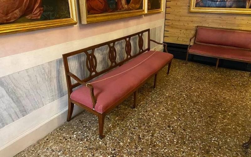 Palazzo Querini Stampalia, la stanza della musica: il divano
