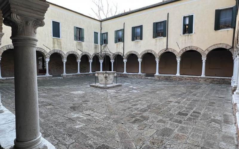 Chiostro del pozzo