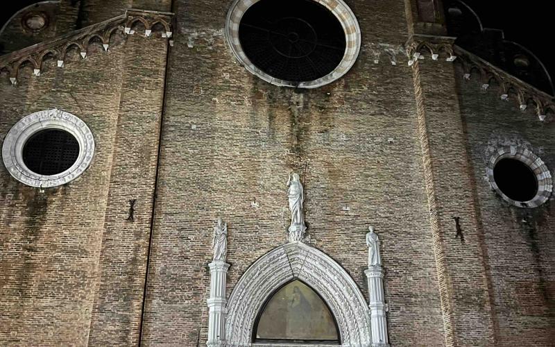 Chiesa dei Frari, di notte