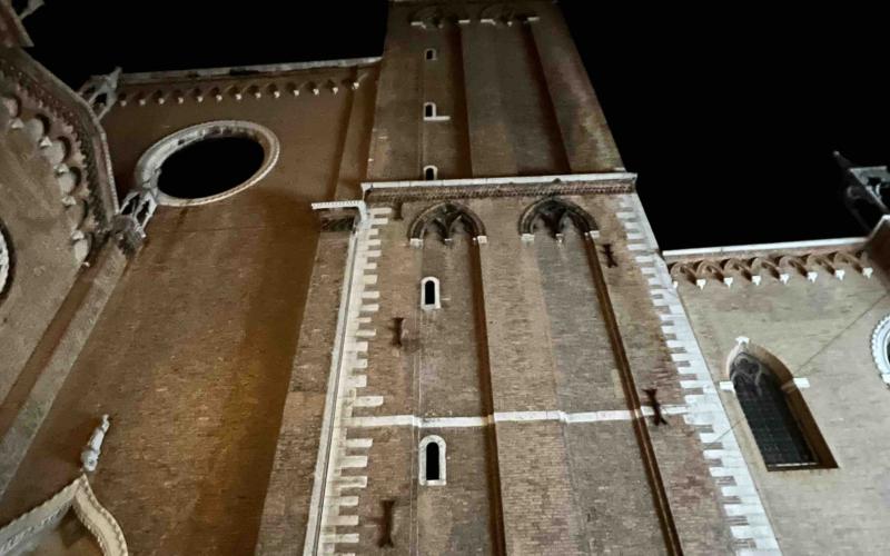Chiesa dei Frari, di notte