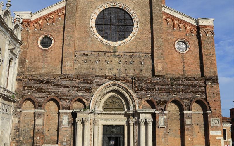 La Chiesa di San Giovanni e Paolo, la facciata