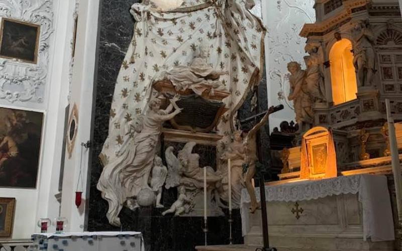 Decorazione a stucco della chiesa dei Tolentini a Venezia