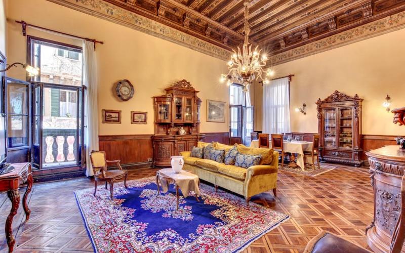 Palazzo Pisani a Santa Marina: i pavimenti in parquet intarsiato