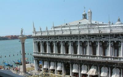 Foto della biblioteca marciana da Palazzo Ducale