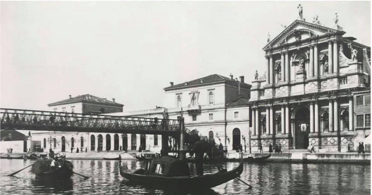 Qual è La Storia Della Stazione Ferroviaria Di Venezia Santa Lucia?