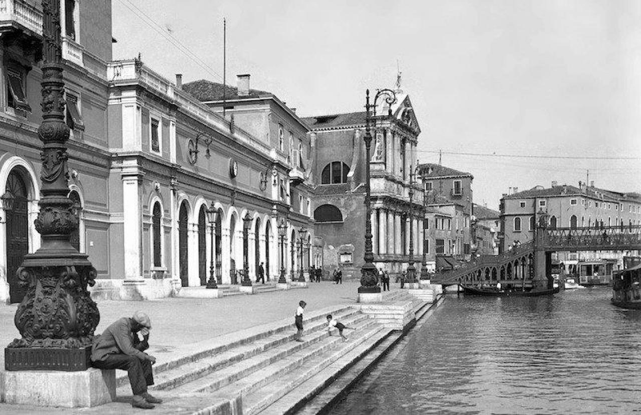 Stazione santa lucia deals